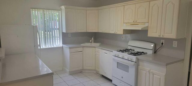 1855 Sherman Street 1-2, Hollywood, FL 33020