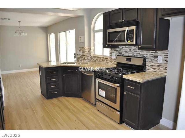 9083 Hollow Green Drive, Las Vegas, NV 89129