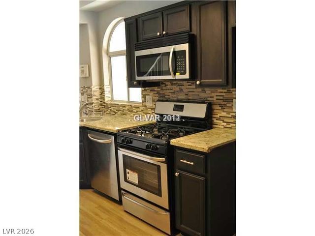 9083 Hollow Green Drive, Las Vegas, NV 89129