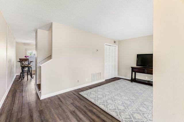 500 Paragon Mills Rd Apt B1, Nashville, TN 37211