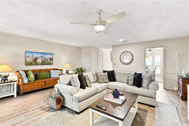 1208 Magnolia Way SE, Smyrna, GA 30082