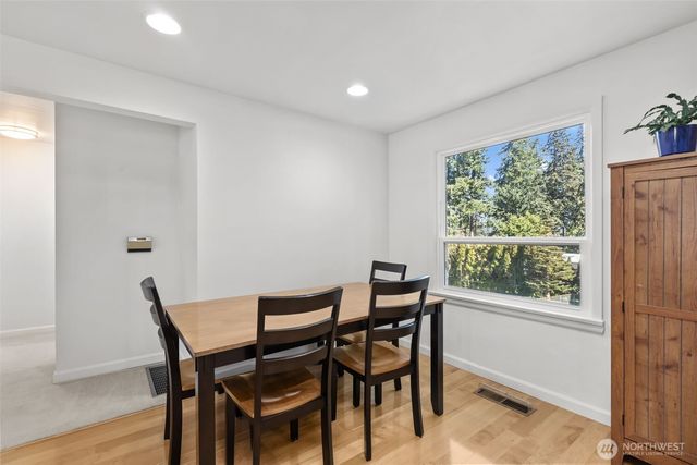 22511 82nd Avenue W, Edmonds, WA 98026