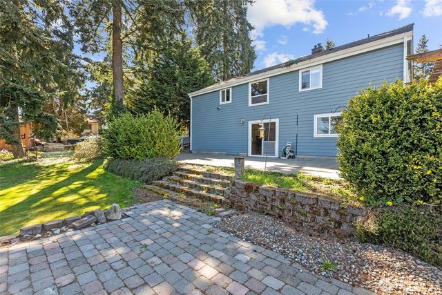 22511 82nd Avenue W, Edmonds, WA 98026