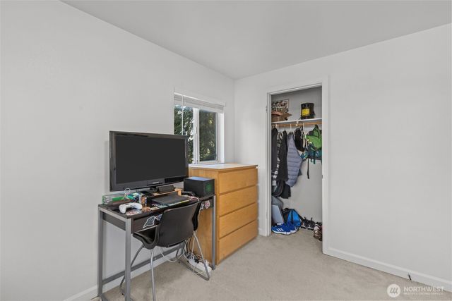 22511 82nd Avenue W, Edmonds, WA 98026