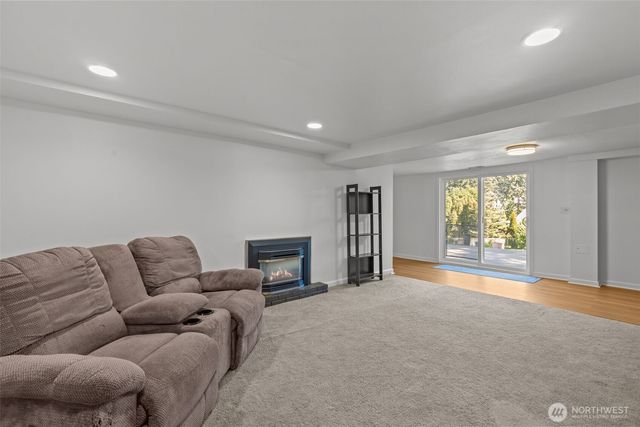 22511 82nd Avenue W, Edmonds, WA 98026