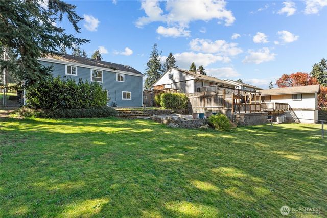 22511 82nd Avenue W, Edmonds, WA 98026