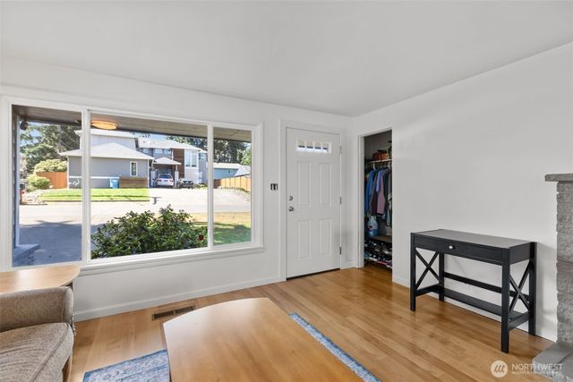 22511 82nd Avenue W, Edmonds, WA 98026