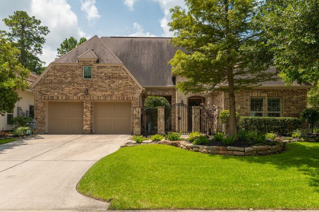 31 Woodglade Way, Tomball, TX 77375
