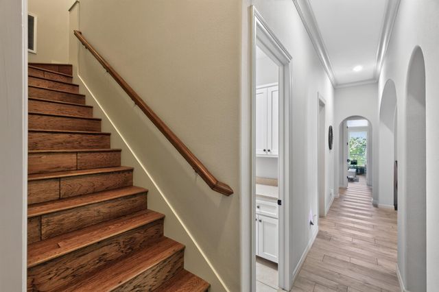 31 Woodglade Way, Tomball, TX 77375