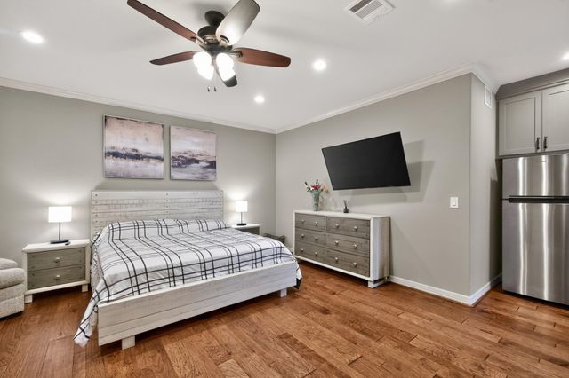 31 Woodglade Way, Tomball, TX 77375