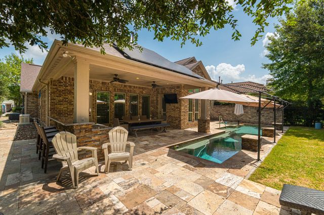 31 Woodglade Way, Tomball, TX 77375