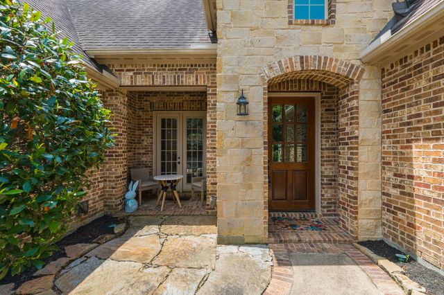 31 Woodglade Way, Tomball, TX 77375