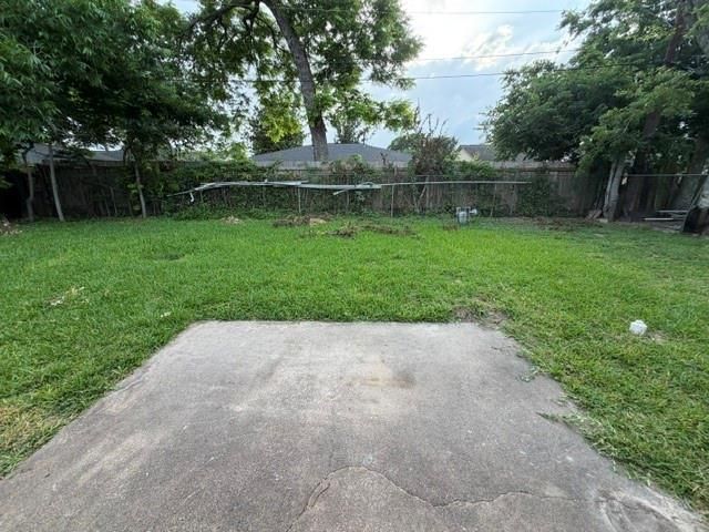 4142 Brookston Street, Houston, TX 77045