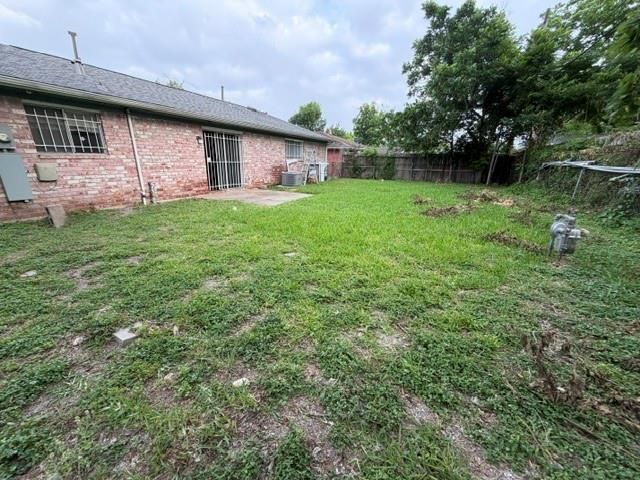 4142 Brookston Street, Houston, TX 77045
