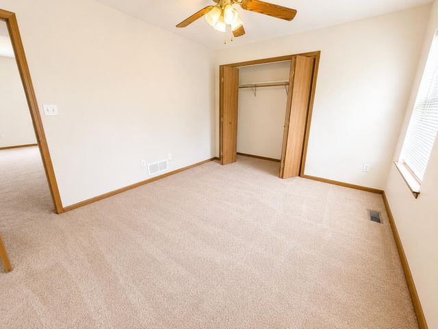 4006 MEADOW VIEW DR, Columbia, MO 65201