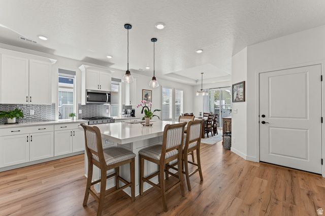 6023 W MOUNT AIRY DR, South Jordan, UT 84009