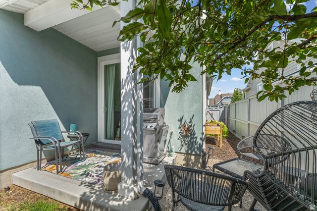 6023 W MOUNT AIRY DR, South Jordan, UT 84009