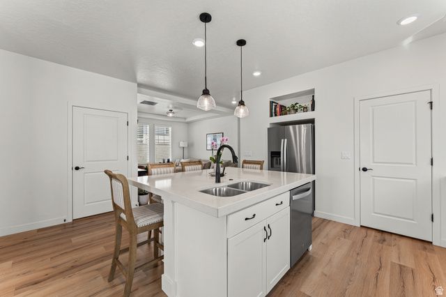 6023 W MOUNT AIRY DR, South Jordan, UT 84009