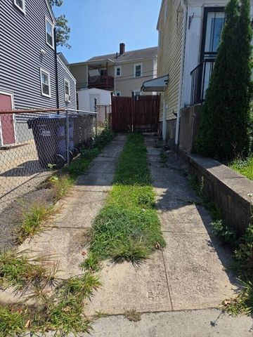 7 Wilmington Ave 7, Boston, MA 02124