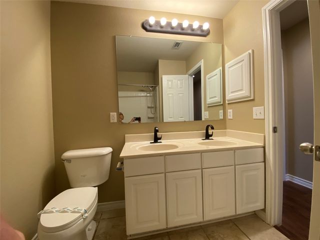 2745 Treasure Cove Drive, Lewisville, TX 75056