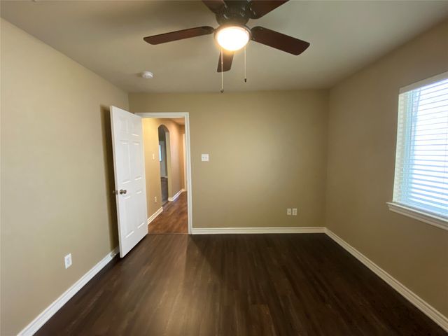 2745 Treasure Cove Drive, Lewisville, TX 75056