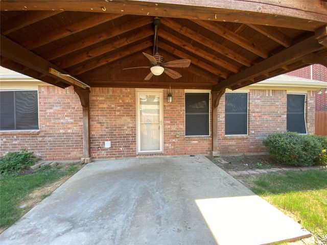 2745 Treasure Cove Drive, Lewisville, TX 75056