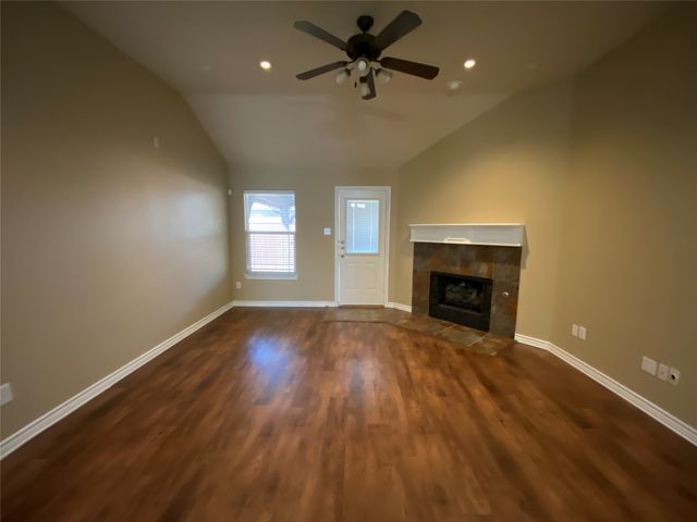 2745 Treasure Cove Drive, Lewisville, TX 75056