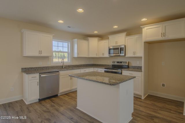 140 Sanctuary Street, Jacksonville, NC 28546