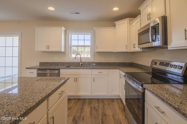 140 Sanctuary Street, Jacksonville, NC 28546