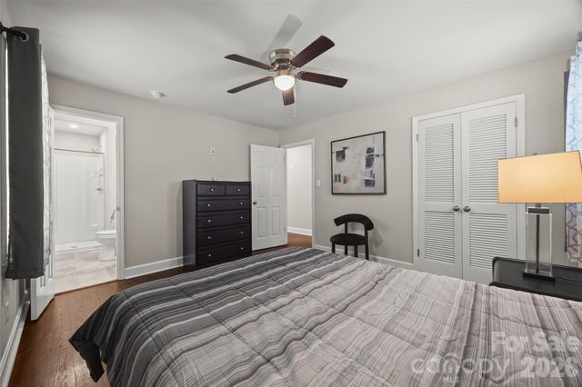 4448 Ridge Valley Drive, Charlotte, NC 28208