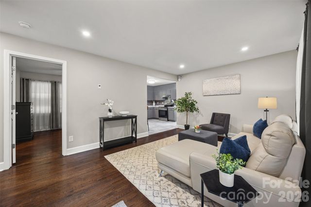4448 Ridge Valley Drive, Charlotte, NC 28208