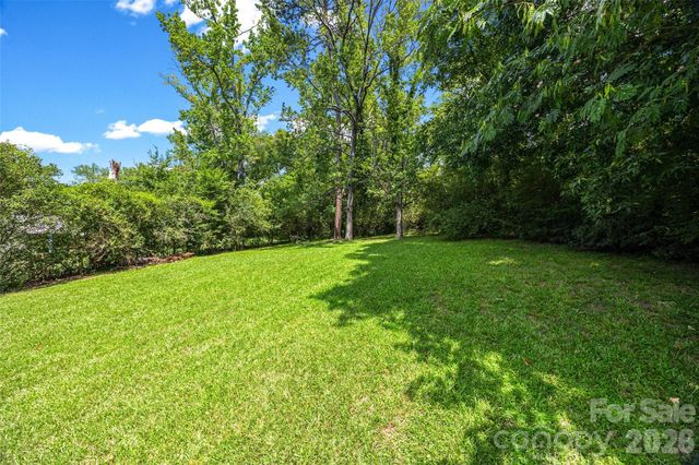 4448 Ridge Valley Drive, Charlotte, NC 28208
