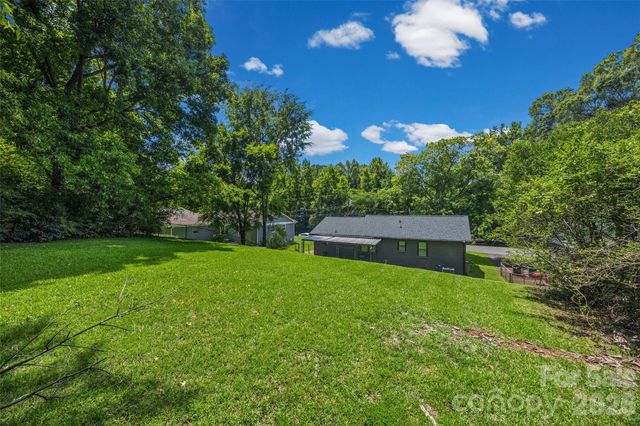 4448 Ridge Valley Drive, Charlotte, NC 28208
