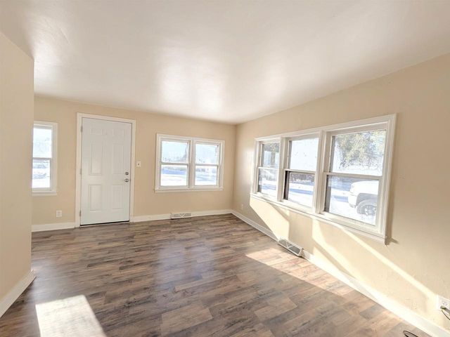 311 SECOND STREET, Rosholt, WI 54473