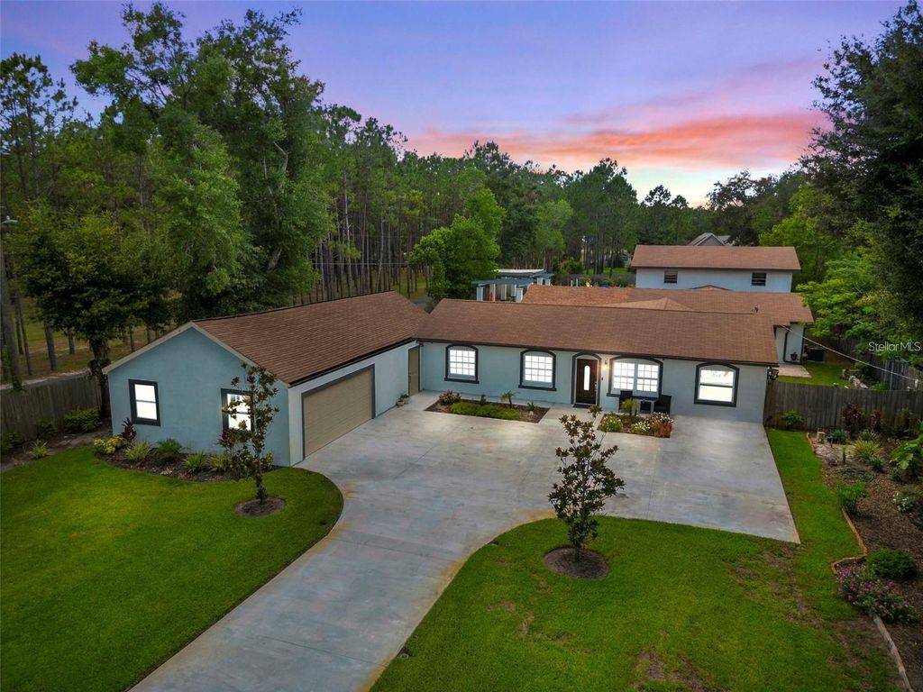 18102 LIVINGSTON AVENUE, Lutz, FL 33559