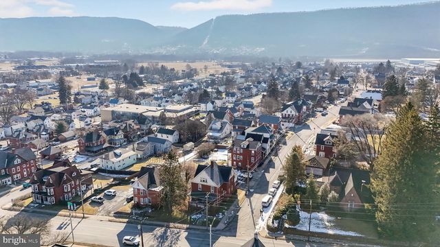 624 BELLEFONTE AVE, Lock Haven, PA 17745