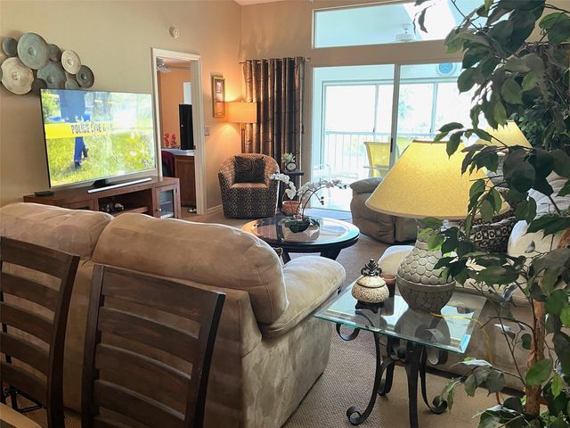 6713 STONE RIVER RD 203, Bradenton, FL 34203