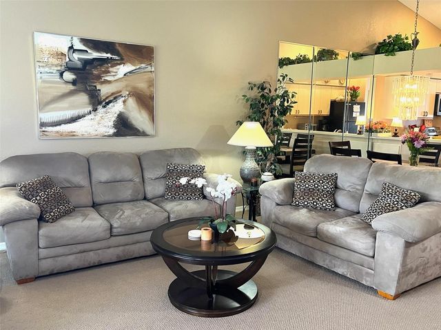 6713 STONE RIVER RD 203, Bradenton, FL 34203