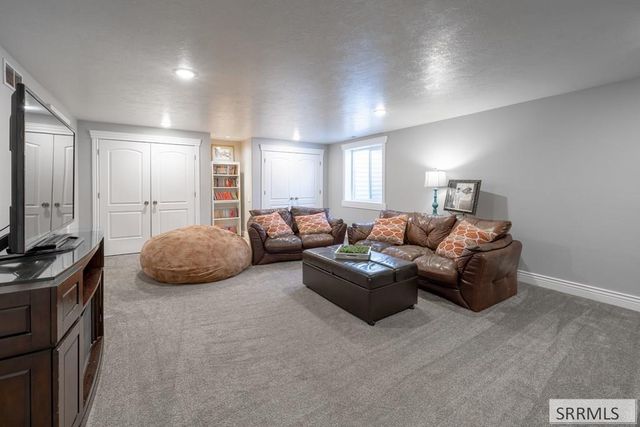 118 S Hidden Valley Road, Rexburg, ID 83440