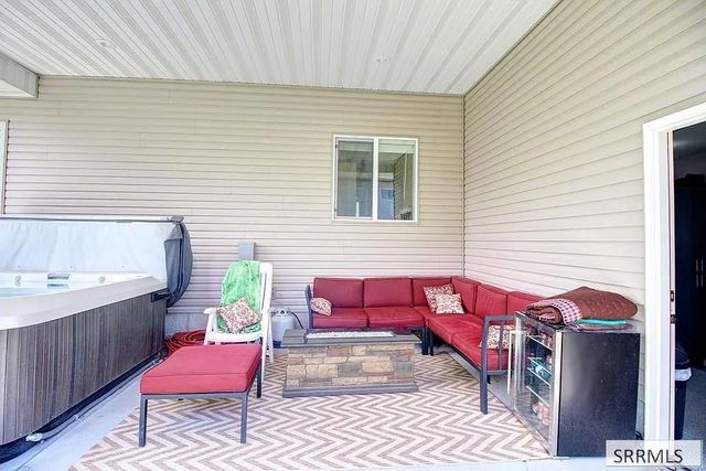 118 S Hidden Valley Road, Rexburg, ID 83440