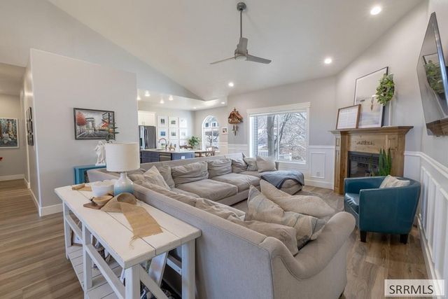 118 S Hidden Valley Road, Rexburg, ID 83440