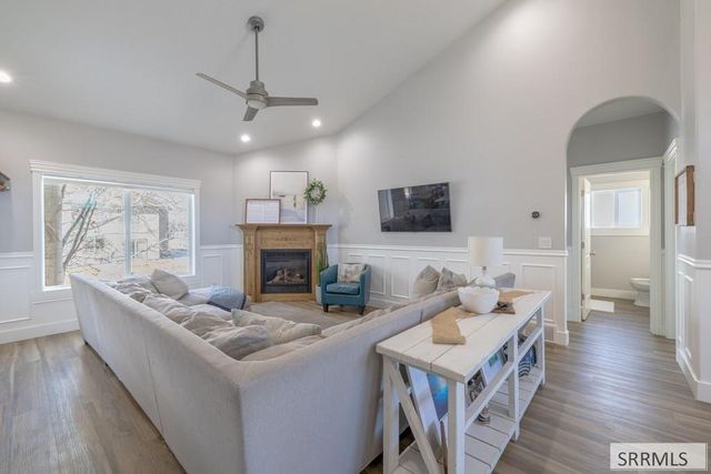 118 S Hidden Valley Road, Rexburg, ID 83440