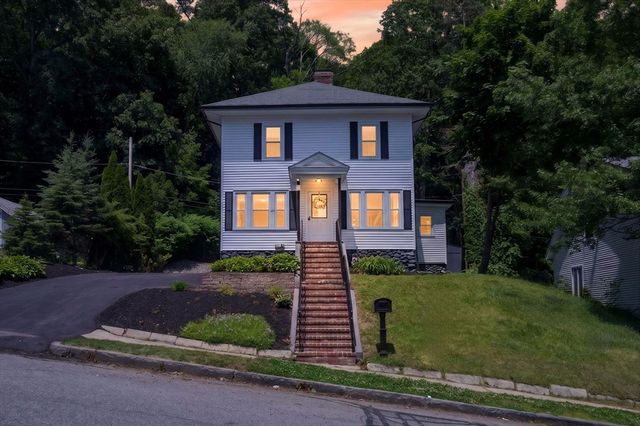 26 Rob Roy Rd, Worcester, MA 01602