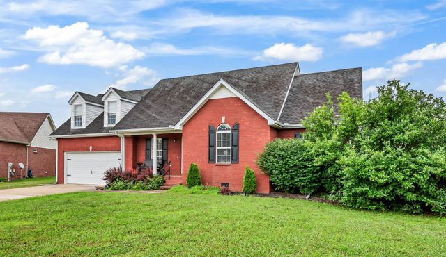 551 Faxon Ct, Murfreesboro, TN 37128