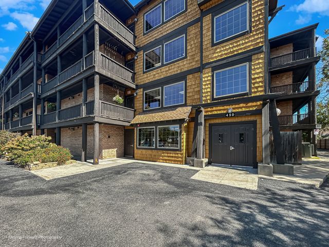 450 N Main Street S307A, Wauconda, IL 60084