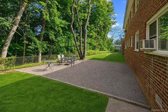 310 N State Road 1C, Briarcliff Manor, NY 10510