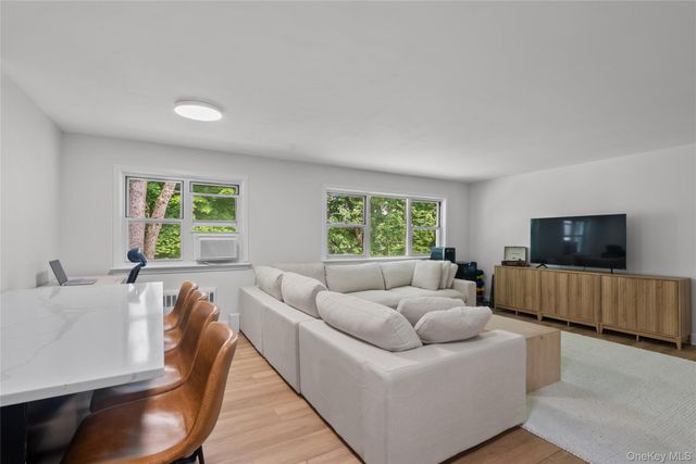 310 N State Road 1C, Briarcliff Manor, NY 10510