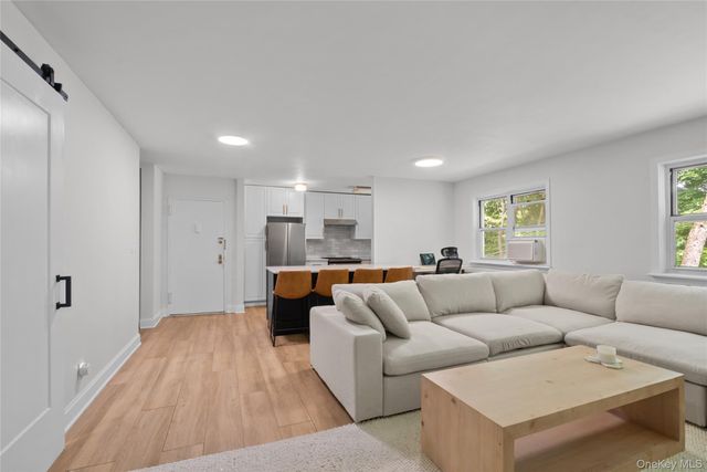 310 N State Road 1C, Briarcliff Manor, NY 10510