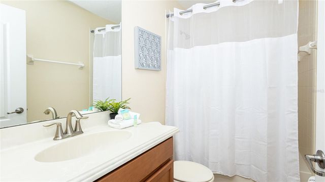 2977 BUCCANEER PALM ROAD, Kissimmee, FL 34747