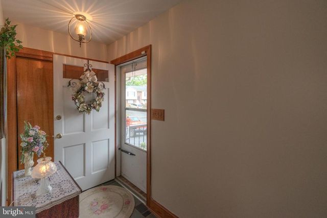 7105 PULLEN DR, Fredericksburg, VA 22407
